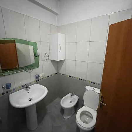 Apartment Enes House Kashari